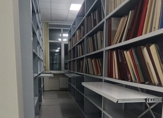 Выдвижная полка